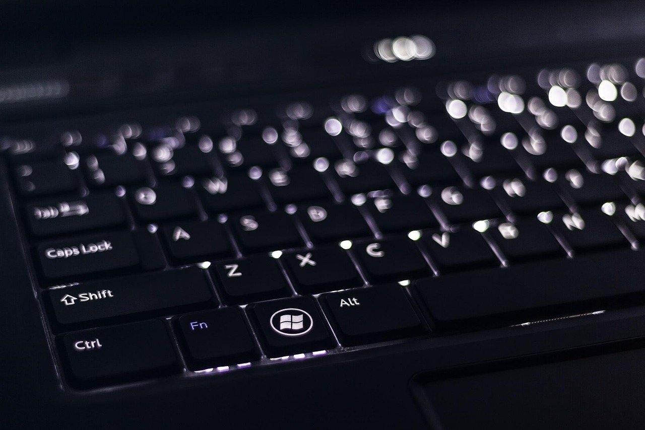 【學生應買Apple還是Windows?】買Windows機8大注意事項 3 keyboard